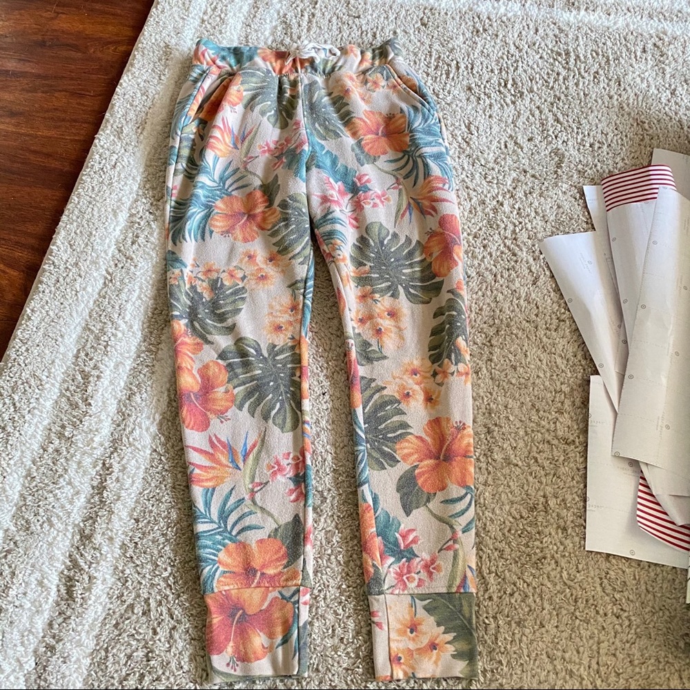 Aviator Nation Floral Print Pants - Multicolor